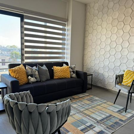 Condo In El Centro Near Malecon! 마사틀란 외부 사진