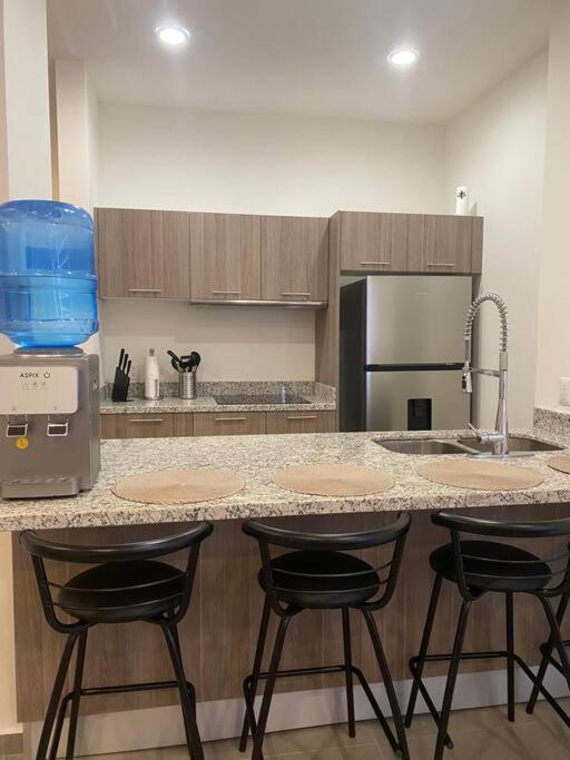 Condo In El Centro Near Malecon! 마사틀란 외부 사진
