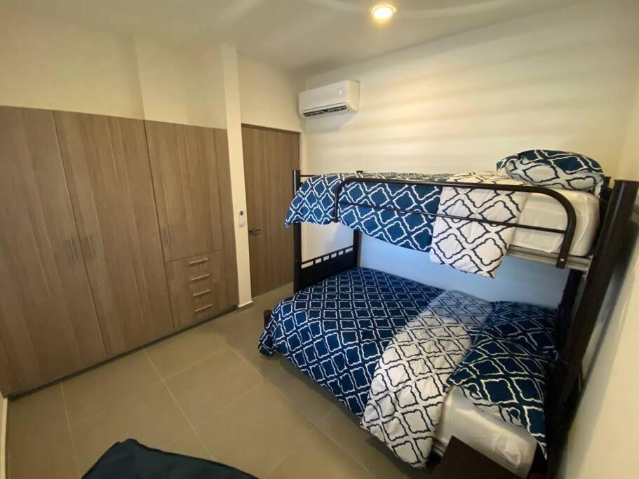 Condo In El Centro Near Malecon! 마사틀란 외부 사진